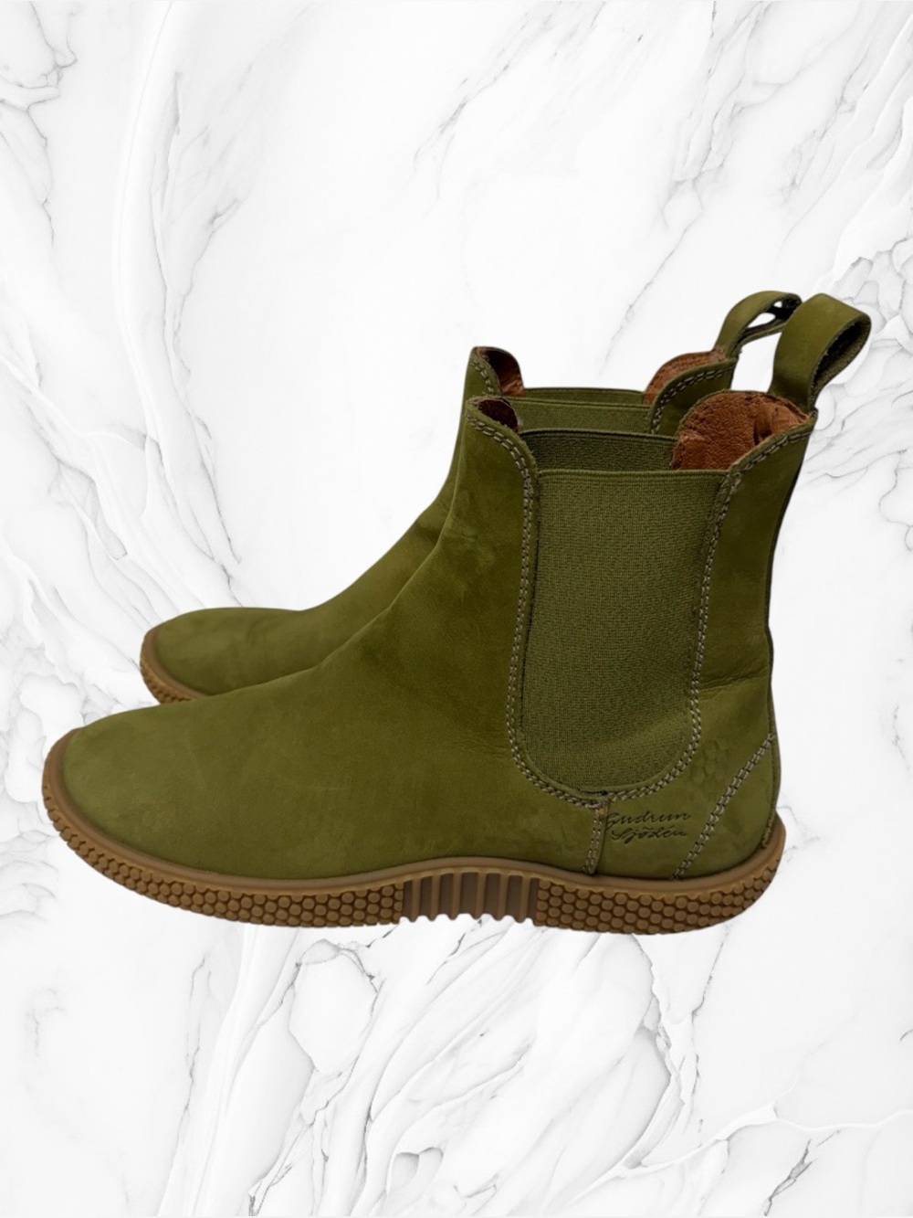 Gudrun Sjoden Olive Green Chelsea Boots suede size 8.5